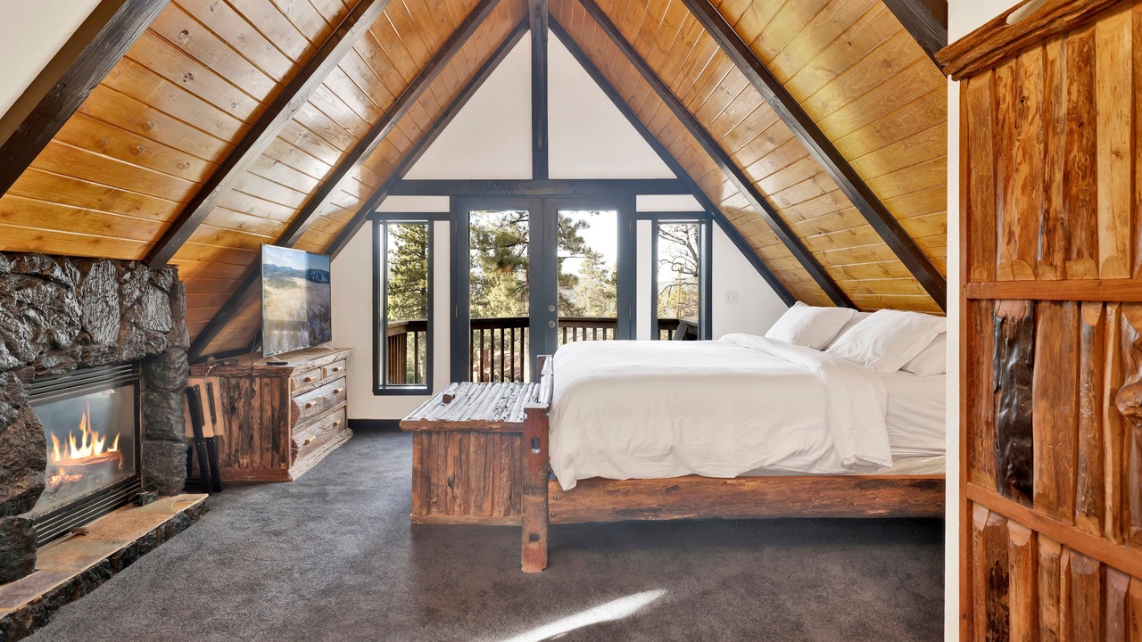 Photo of Bedroom in Upper Moonridge