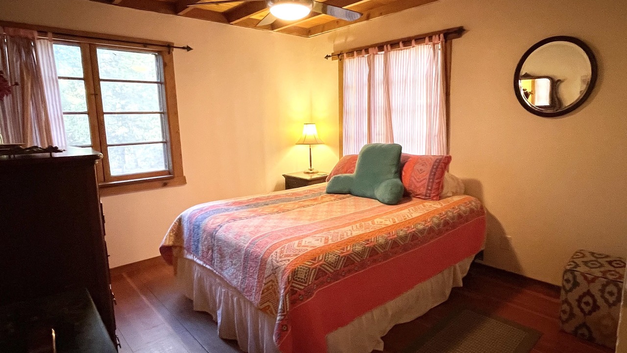 Photo of Bedroom in Twain Harte