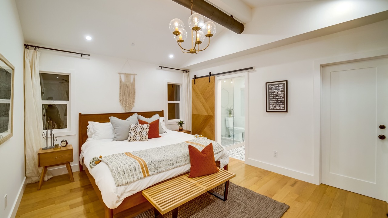Photo of Bedroom in North Central