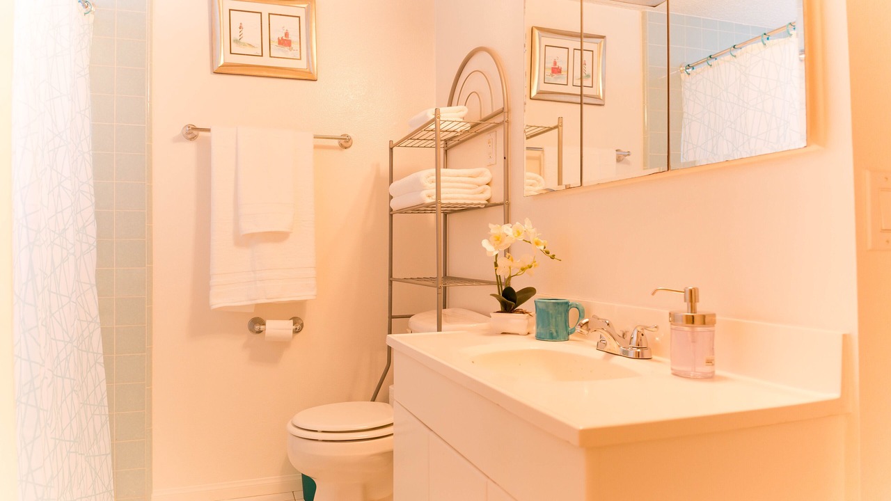 Photo of Bathroom in North Redondo