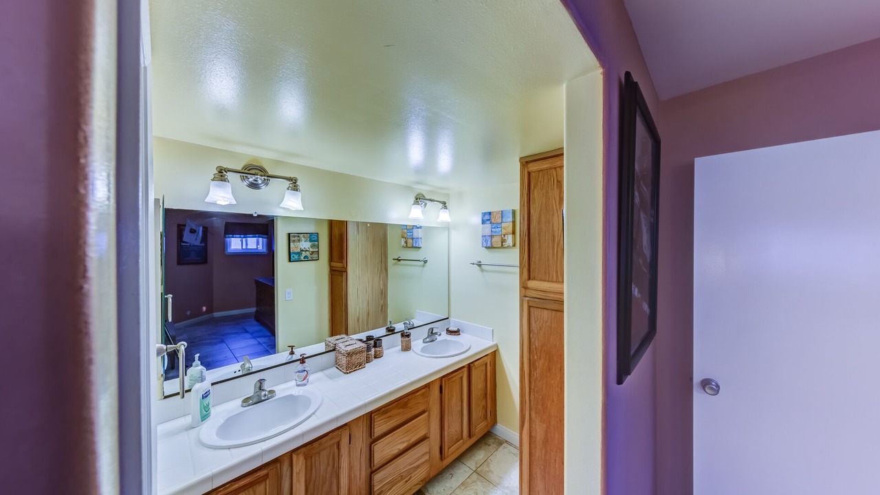 Photo of Bathroom in Central Mission Beach