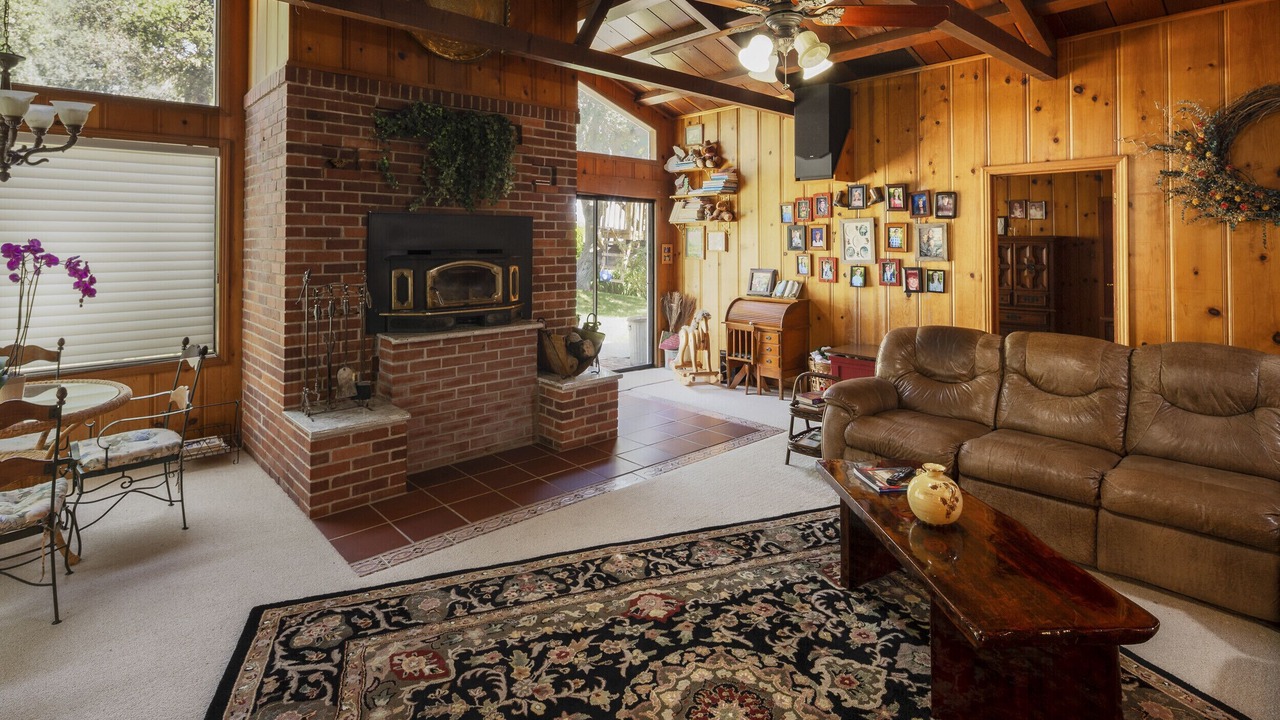 Photo of Livingroom in Salinas