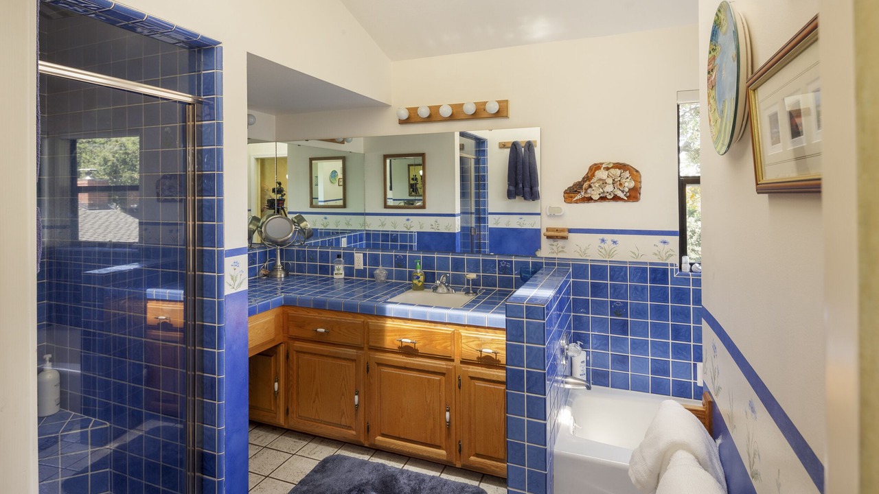 Photo of Bathroom in Salinas