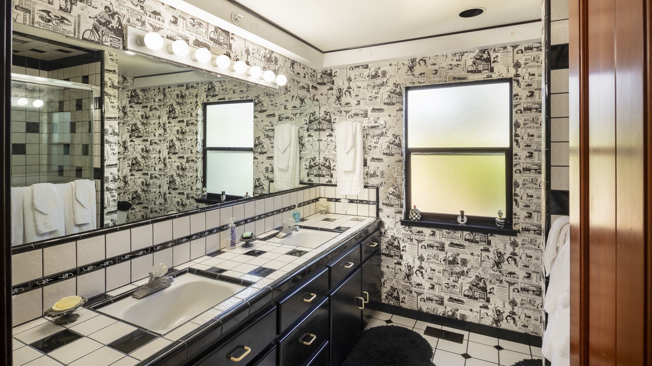 Photo of Bathroom in Salinas