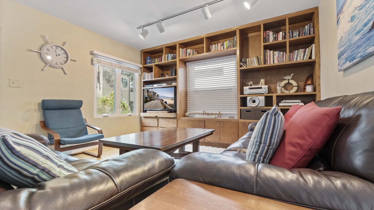 Photo of Livingroom in South Mission Beach