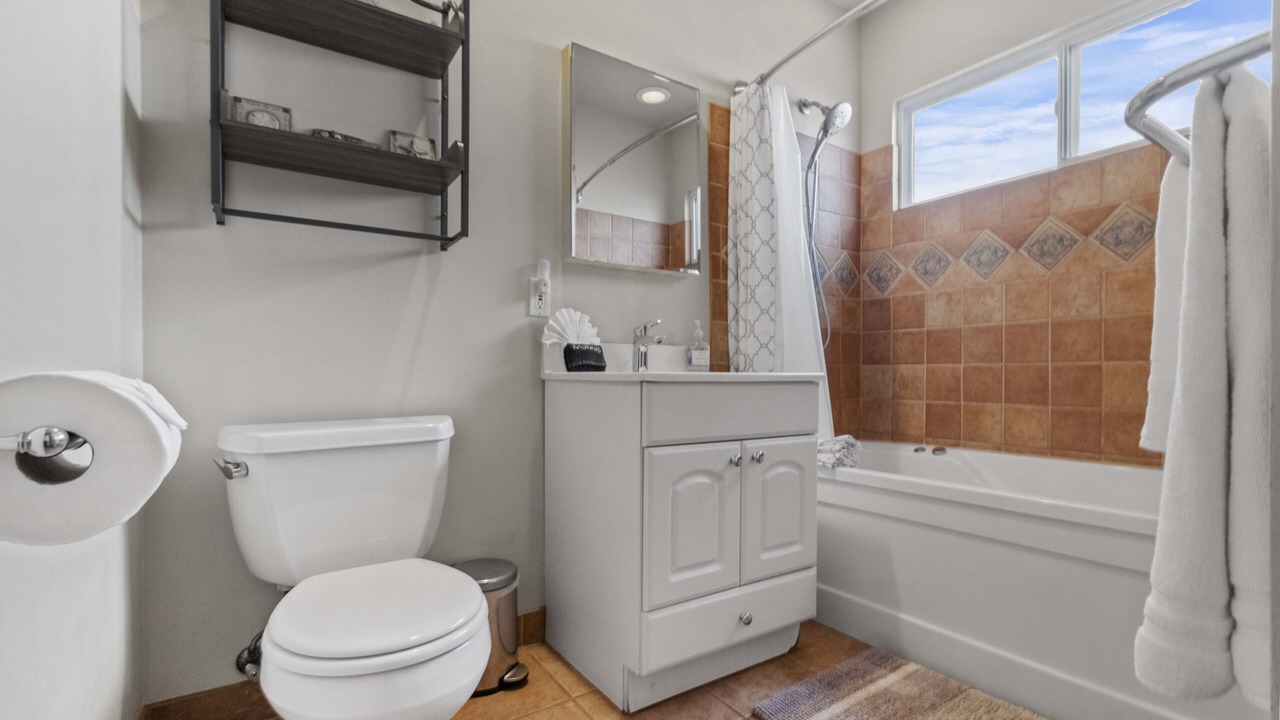 Photo of Bathroom in South Mission Beach