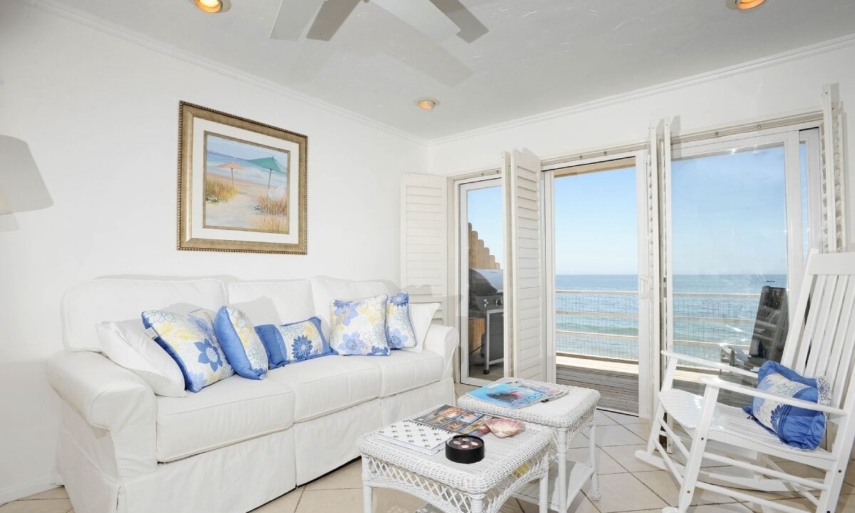 Photo of Bedroom in Eastern Malibu