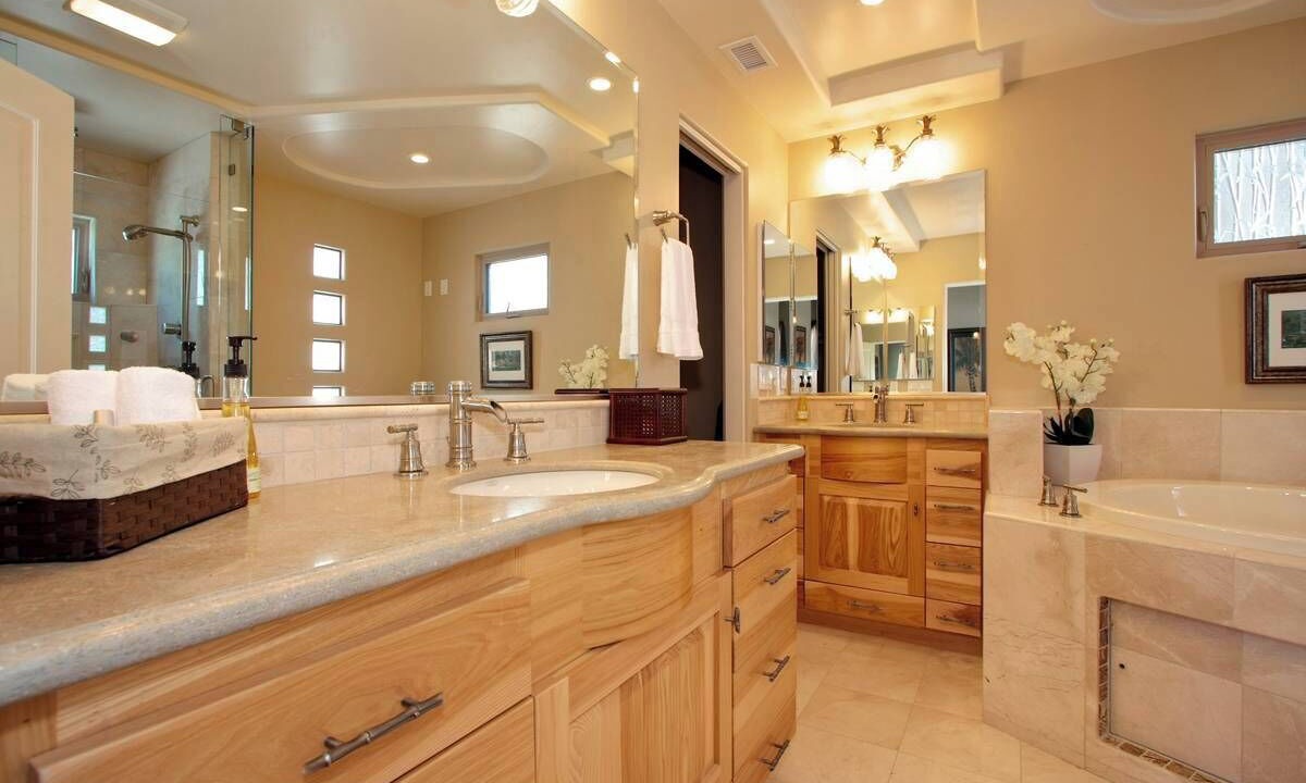 Photo of Bathroom in South Mission Beach