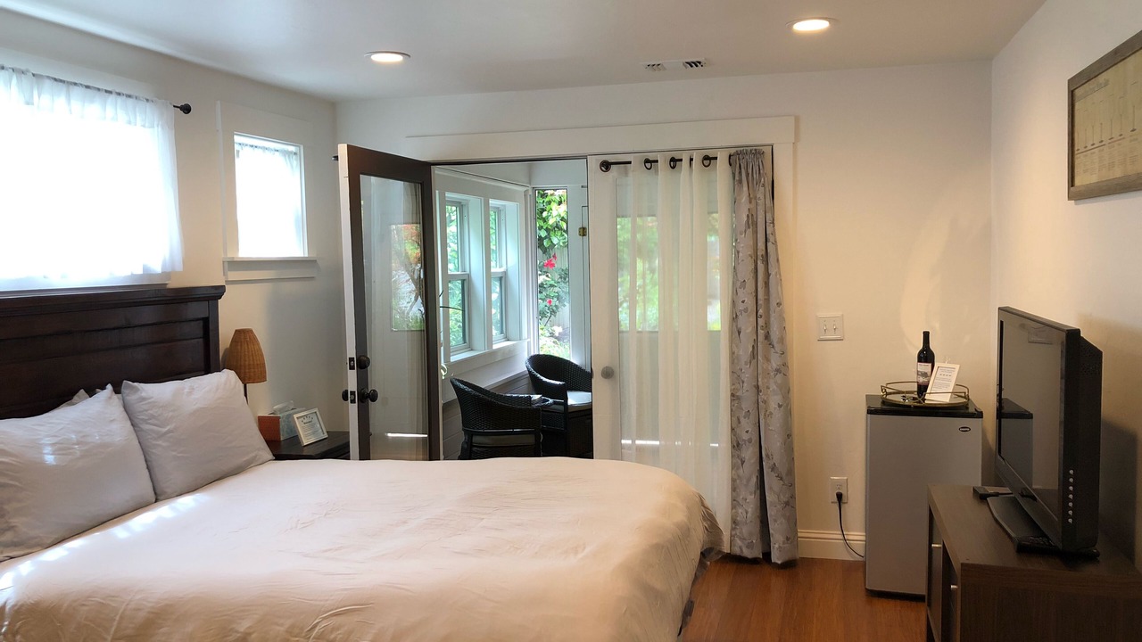 Photo of Bedroom in Glen Ellen