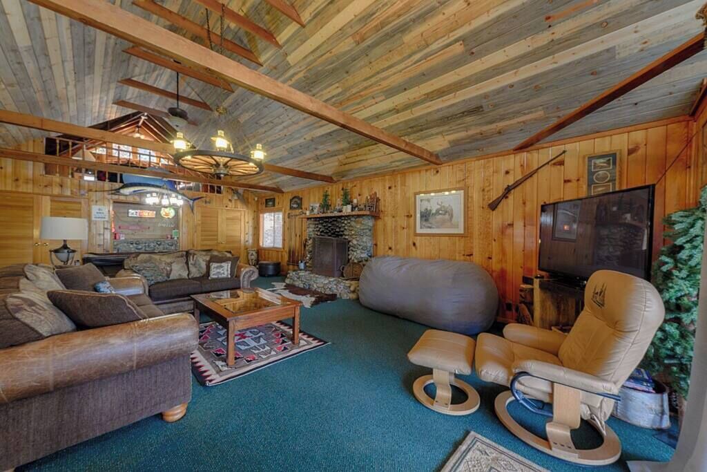 Photo of Bedroom in Yosemite Forks