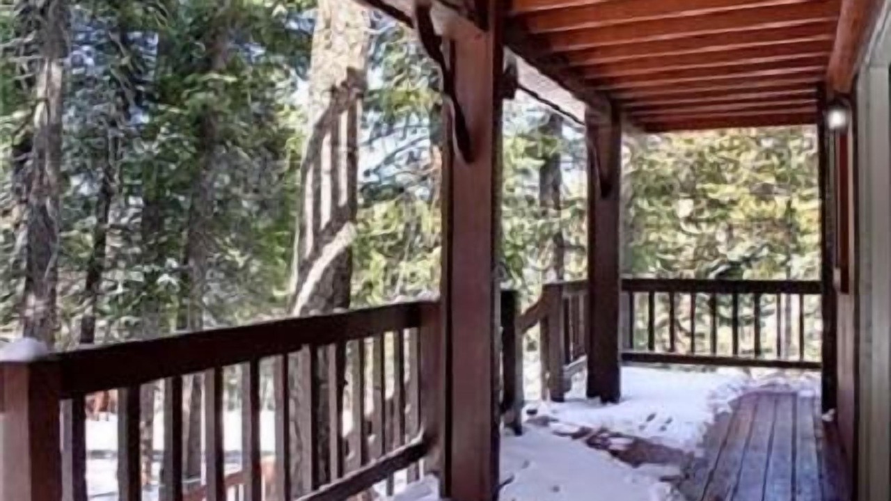Photo of Bedroom in Upper Moonridge