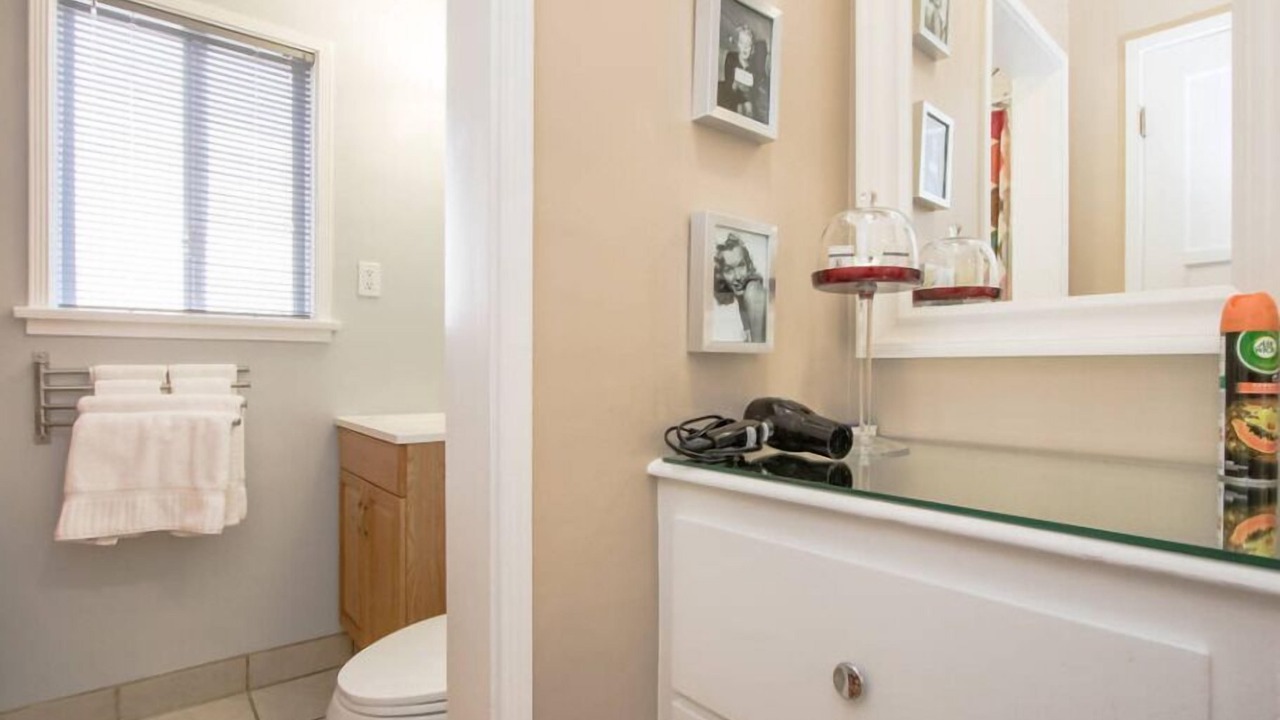 Photo of Bathroom in Burbank