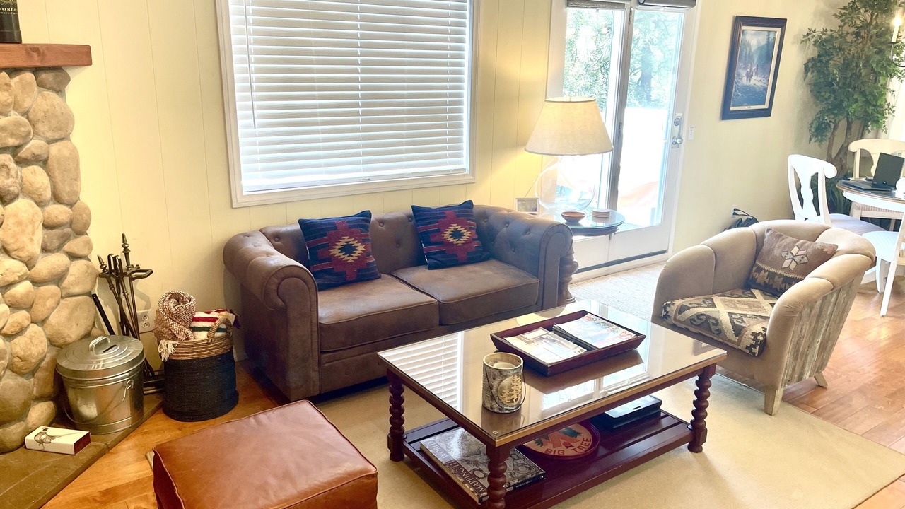 Photo of Livingroom in Pine Cove