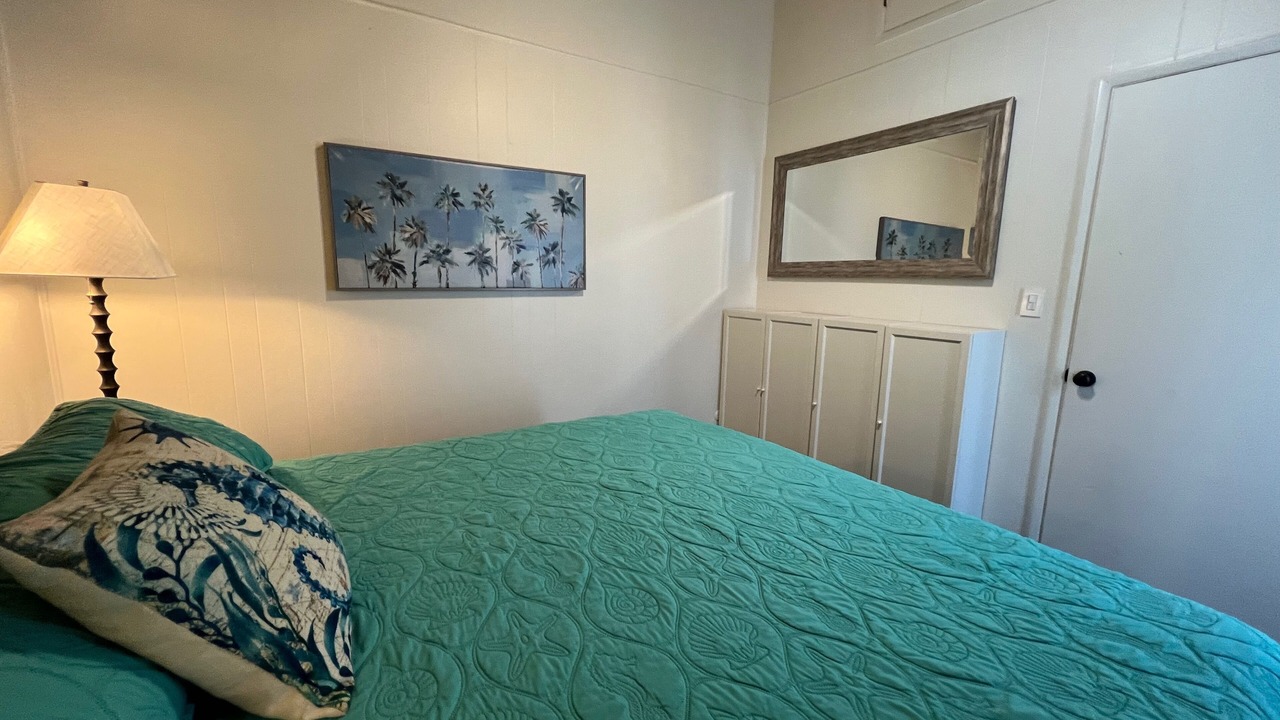 Photo of Bedroom in South Mission Beach