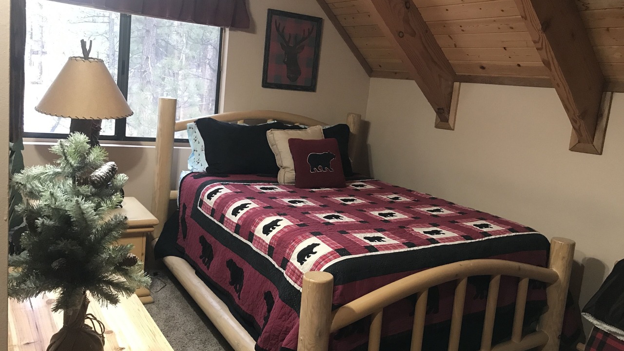 Photo of Bedroom in Eagle Mountain Estates