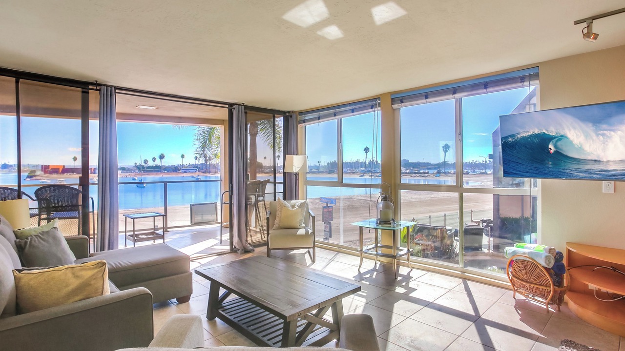 Photo of Livingroom in Central Mission Beach