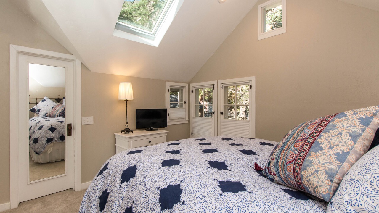Photo of Bedroom in Los Angeles County