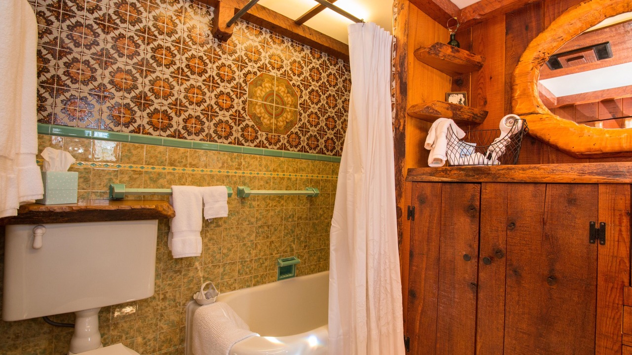 Photo of Bathroom in Los Angeles County
