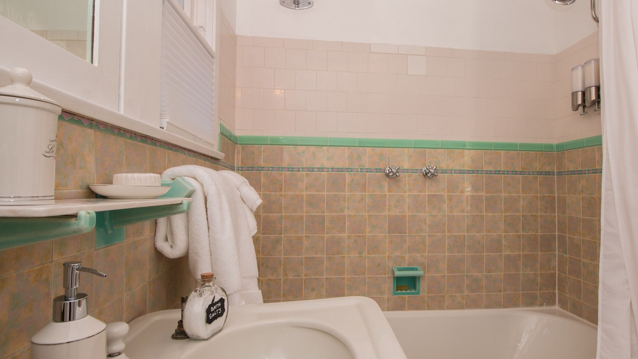 Photo of Bathroom in Los Angeles County