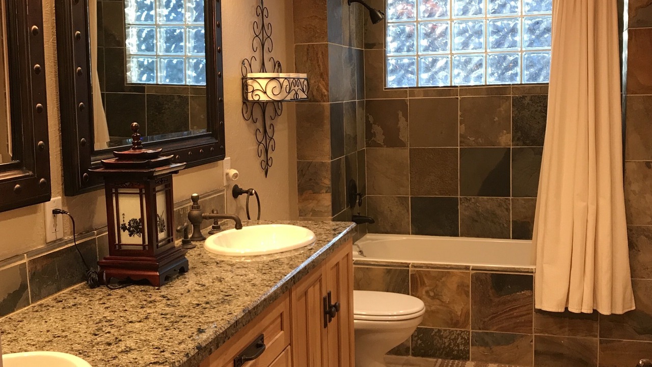 Photo of Bathroom in Groveland