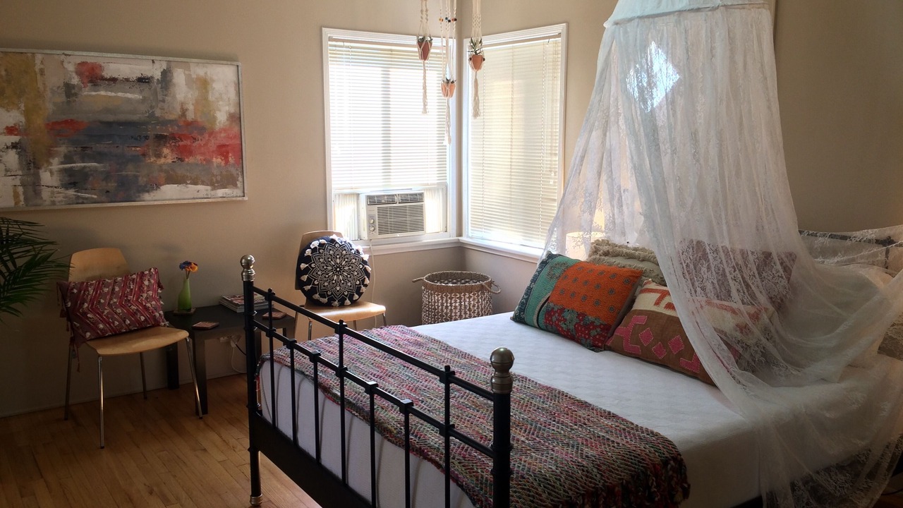 Photo of Bedroom in Burbank