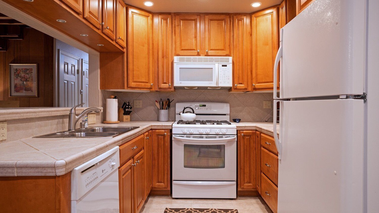 Photo of Kitchen in Tahoma