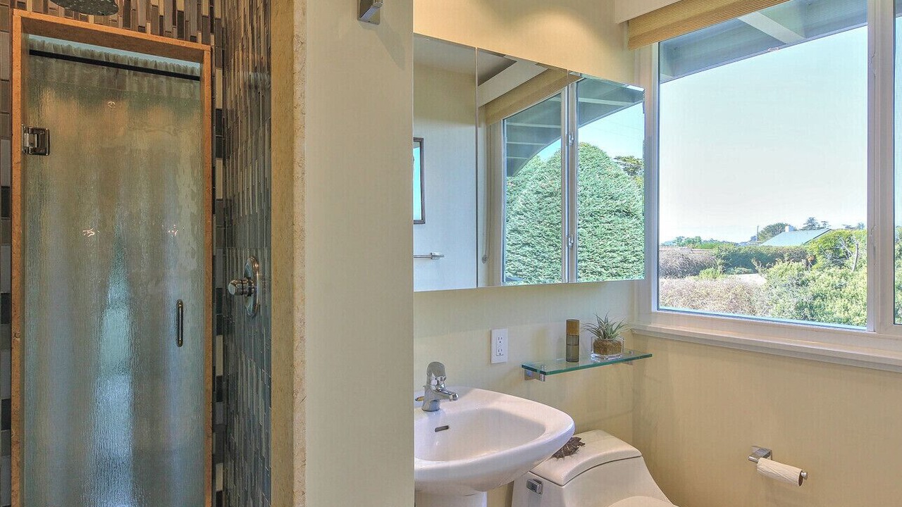 Photo of Bathroom in Hatton Fields