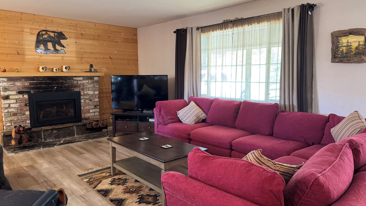 Photo of Livingroom in Mountain View Estates
