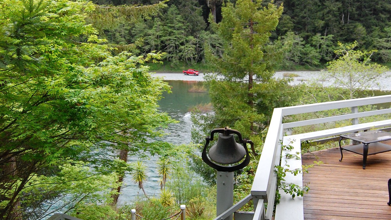 Photo of Patio Balcony in Crescent City