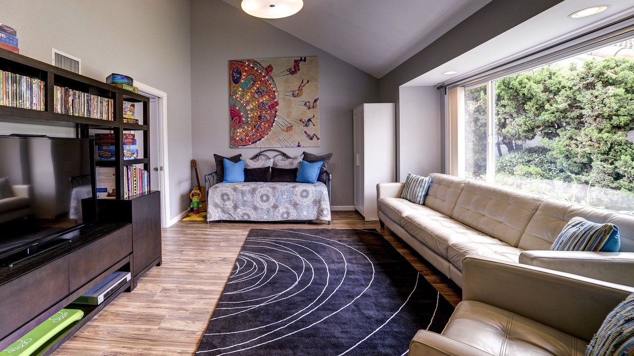 Photo of Others in Sherwood Forest and Thistle Development