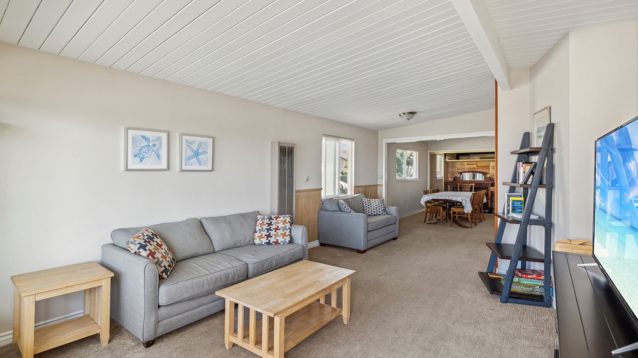 Photo of Bedroom in Balboa Peninsula