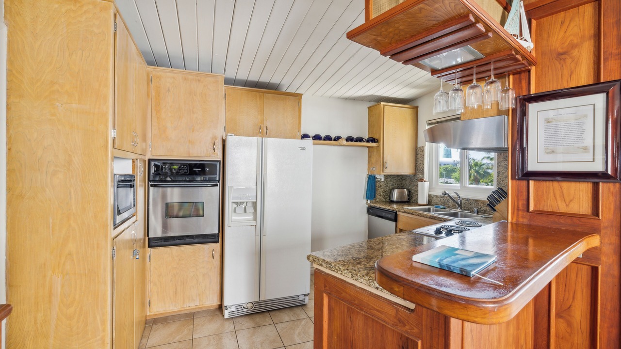 Photo of Kitchen in Balboa Peninsula