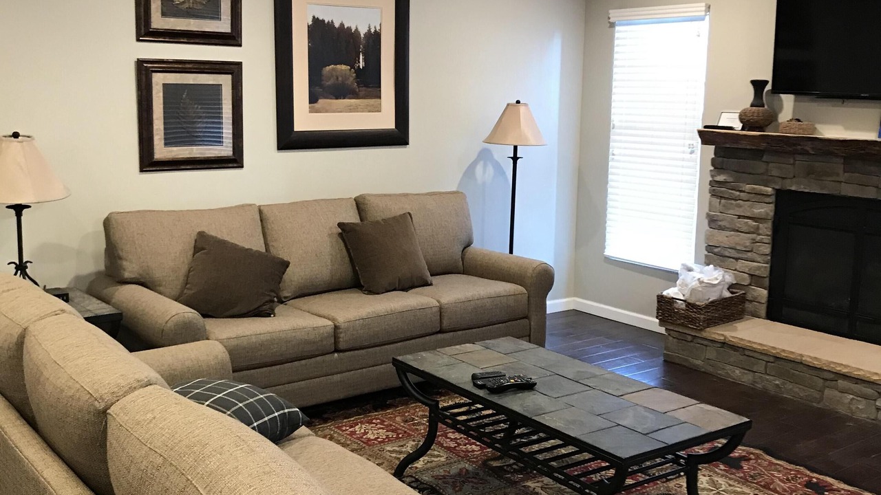 Photo of Bedroom in Mammoth Lakes