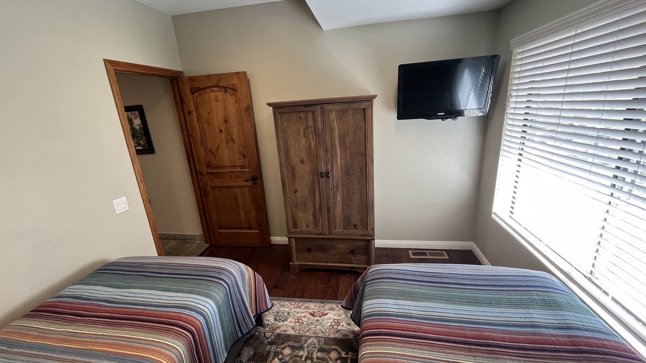 Photo of Bedroom in Mammoth Lakes