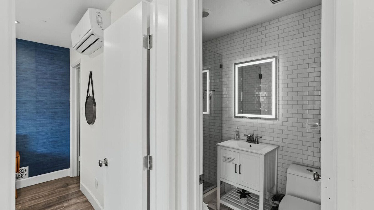 Photo of Bathroom in University Heights