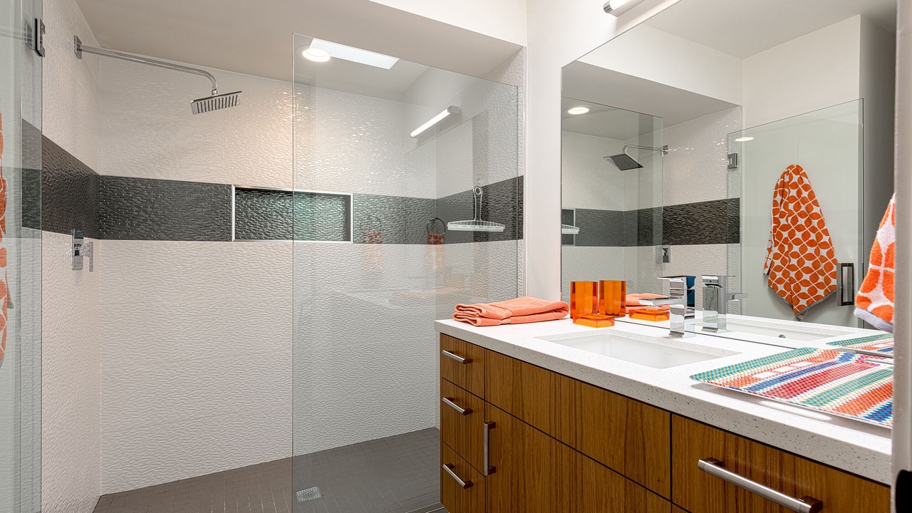 Photo of Bathroom in Historic Tennis Club