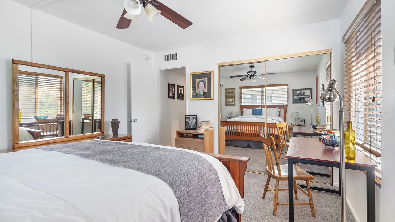 Photo of Bedroom in Canyon Corridor