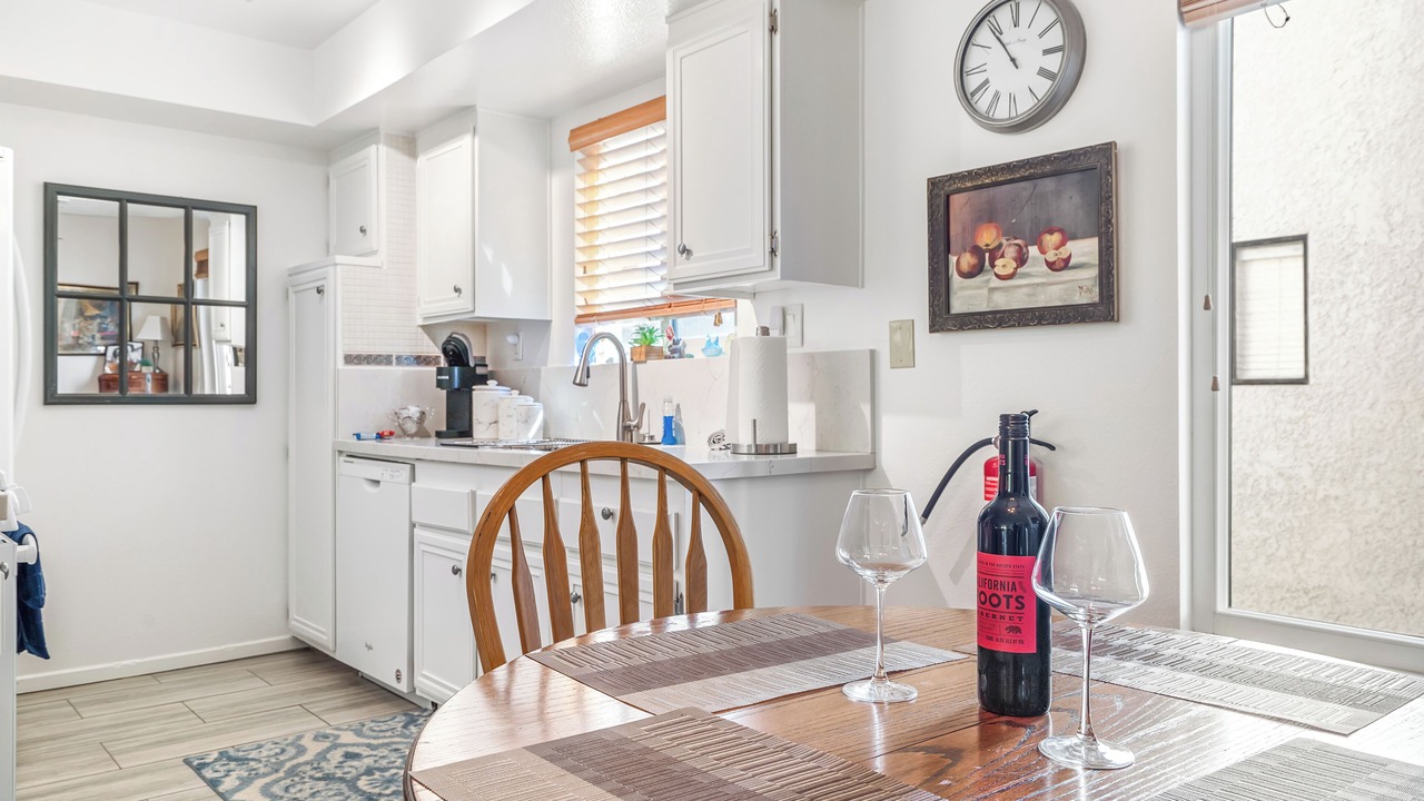 Photo of Kitchen in Canyon Corridor