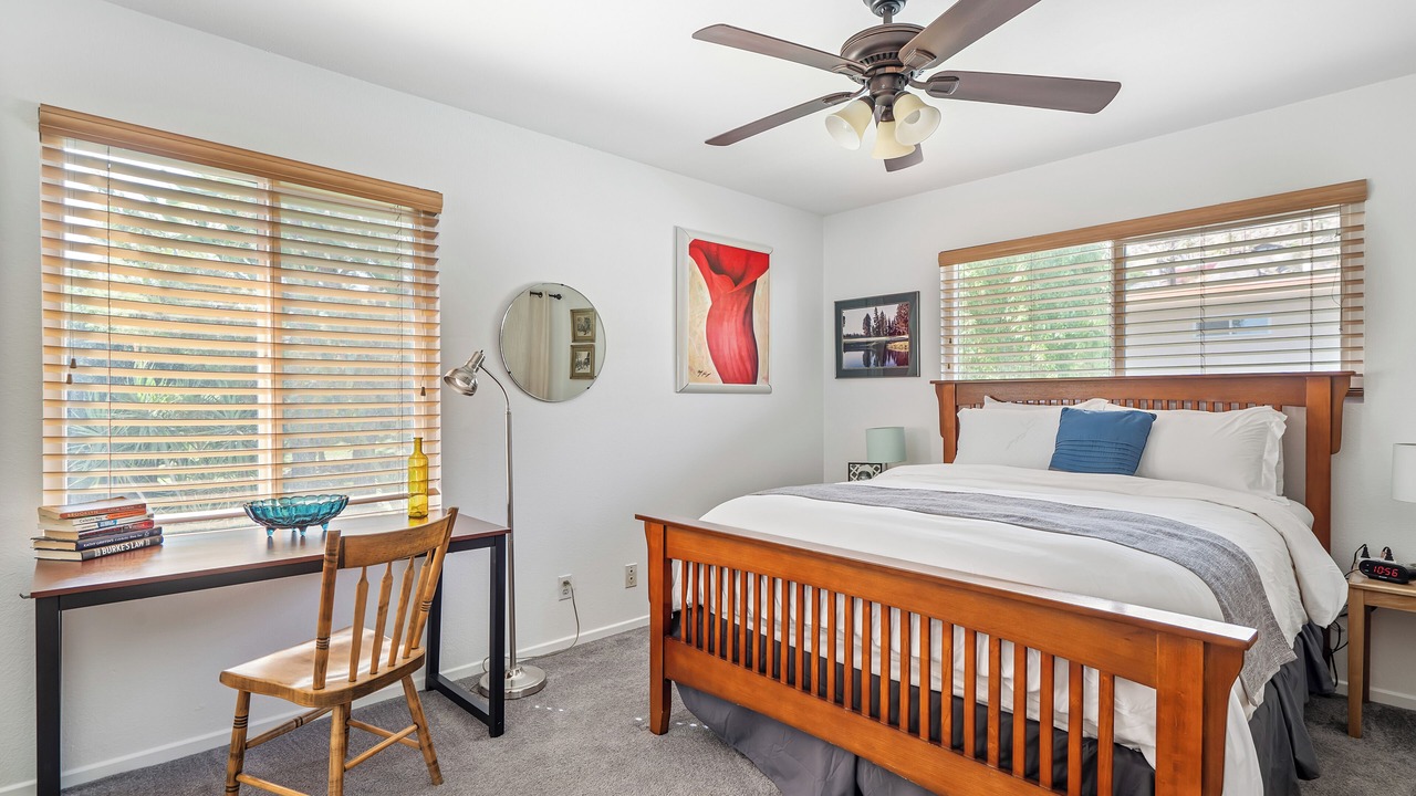 Photo of Bedroom in Canyon Corridor
