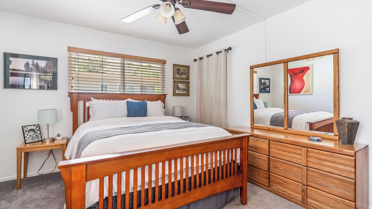 Photo of Bedroom in Canyon Corridor