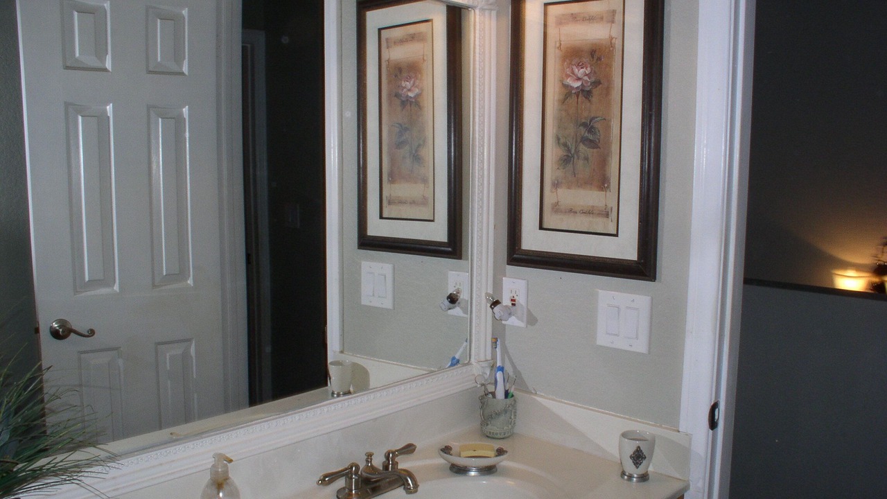 Photo of Bedroom in Lake Arrowhead