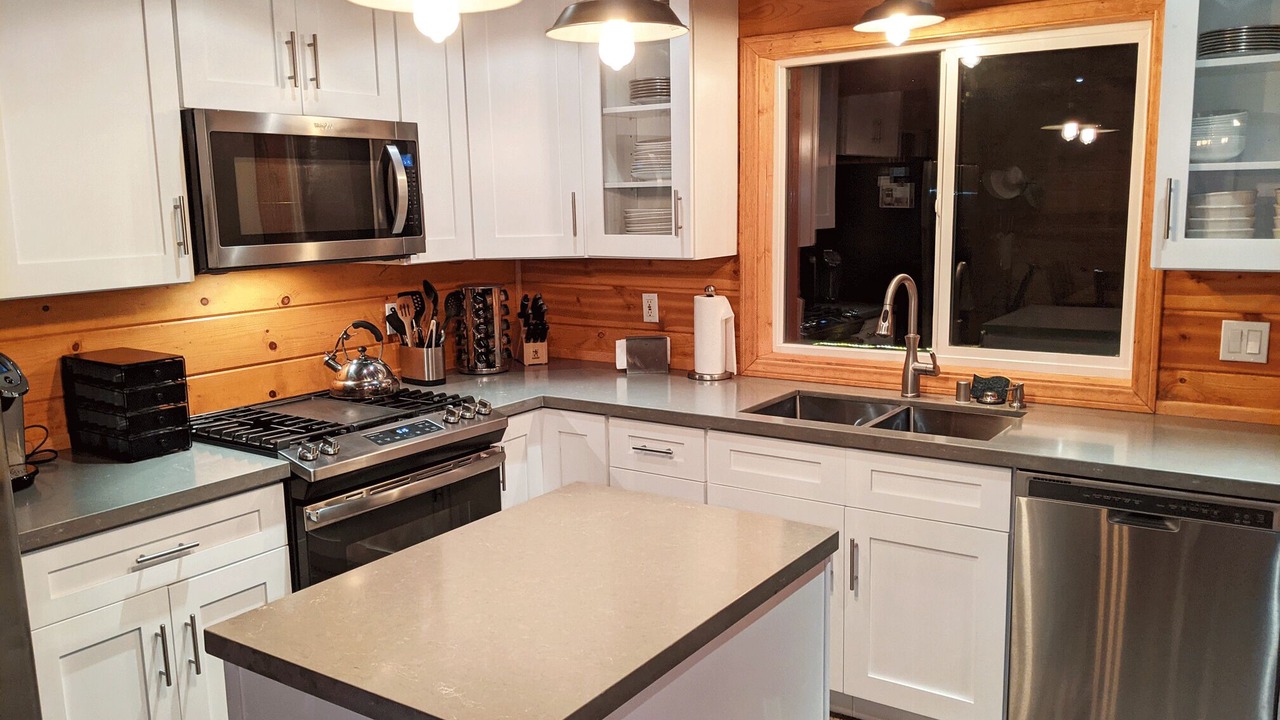 Photo of Kitchen in Lake Arrowhead