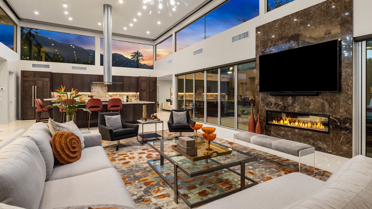 Photo of Livingroom in The Movie Colony