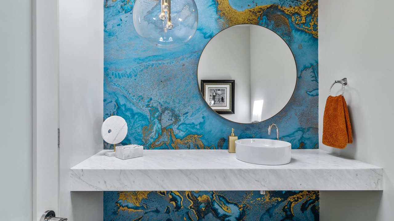 Photo of Bathroom in The Movie Colony