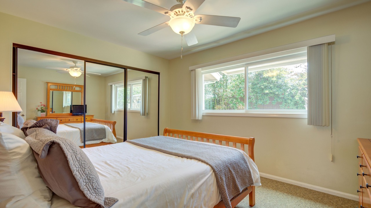 Photo of Bedroom in North Pacific Beach