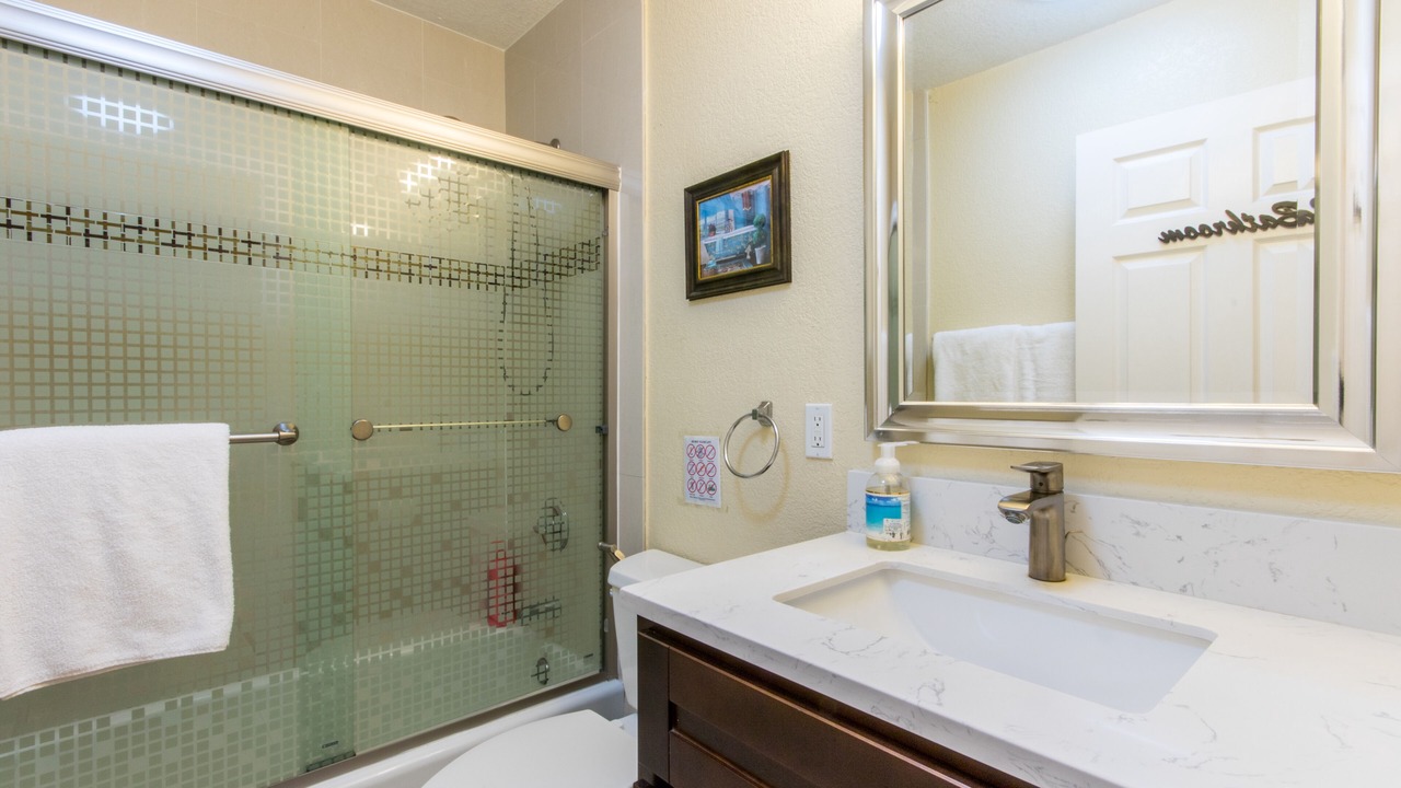 Photo of Bathroom in Sherwood Forest and Thistle Development