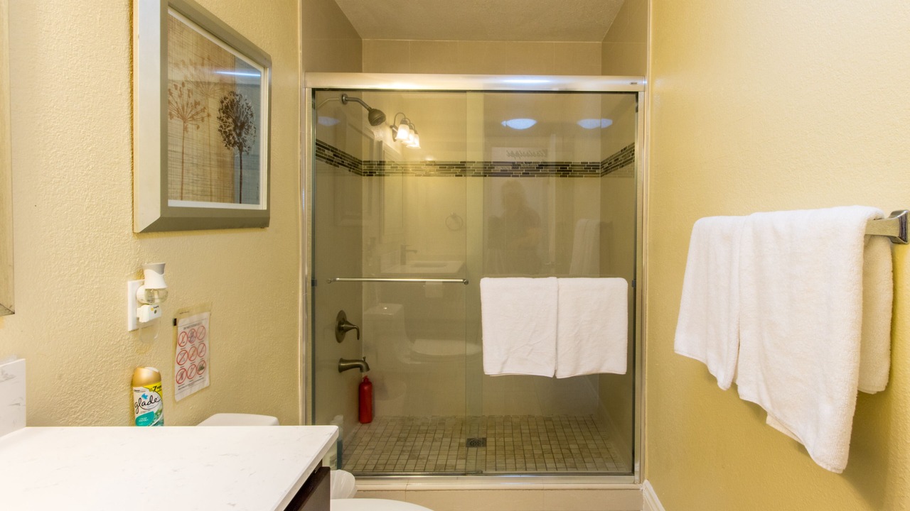 Photo of Bathroom in Sherwood Forest and Thistle Development