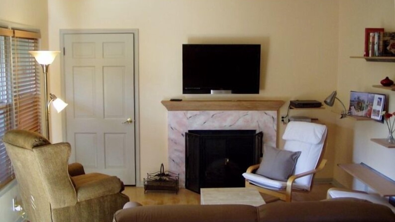 Photo of Bedroom in South Wrigley