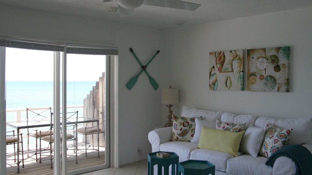 Photo of Bedroom in Eastern Malibu