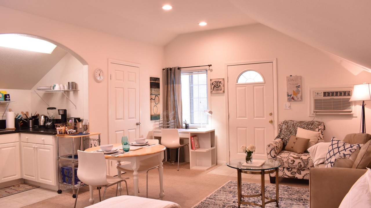 Photo of Bedroom in Sherman Oaks